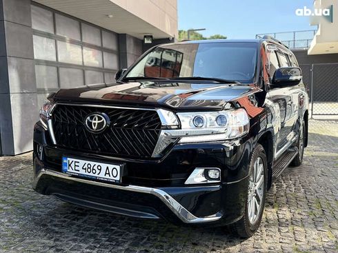 Toyota Land Cruiser 2017 - фото 29