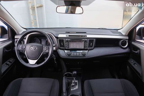 Toyota RAV4 2017 - фото 13