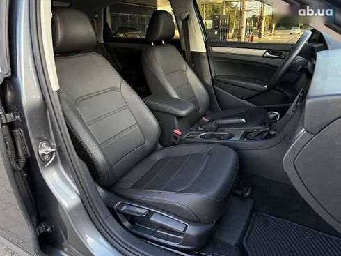 Volkswagen Passat 2021 - фото 19