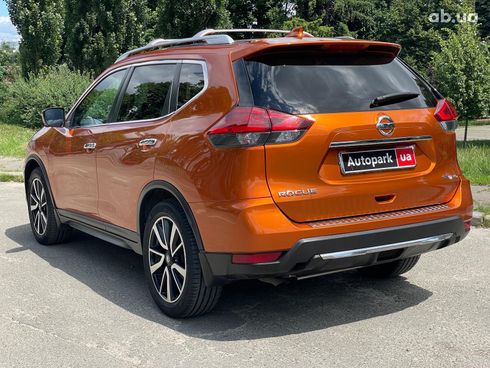 Nissan Rogue 2017 оранжевый - фото 9