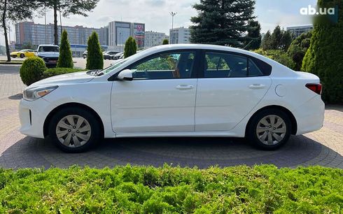 Kia Rio 2018 - фото 4