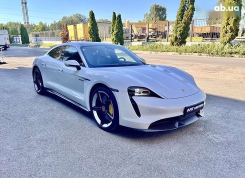 Porsche Taycan 2020 - фото 9