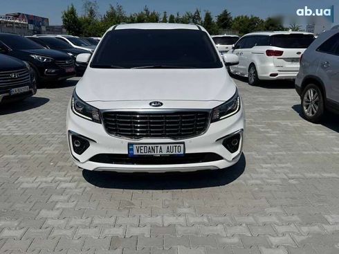 Kia Carnival 2019 - фото 3