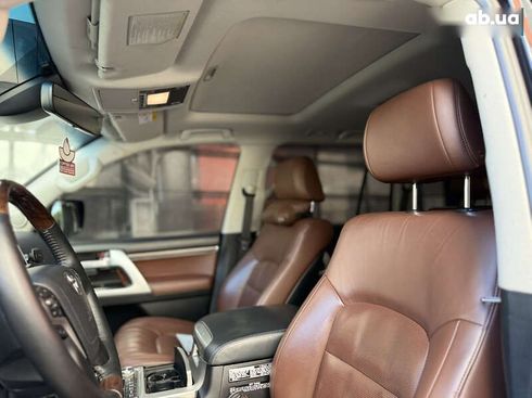 Toyota Land Cruiser 2017 - фото 27