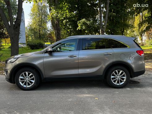 Kia Sorento 2016 серый - фото 12