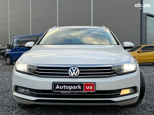 Volkswagen Passat 2016 белый - фото 2