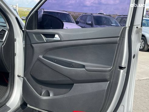 Hyundai Tucson 2016 серый - фото 4