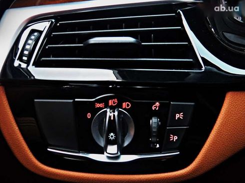 BMW 5 серия 2018 - фото 13