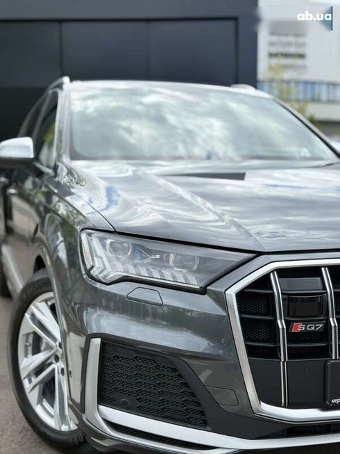 Audi SQ7 2021 - фото 23