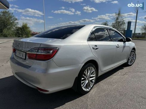 Toyota Camry 2017 - фото 5