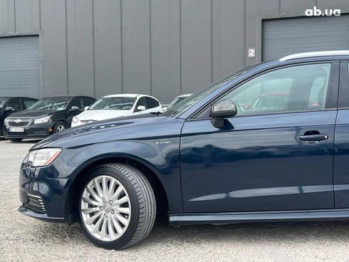 Audi A3 2017 синий - фото 4