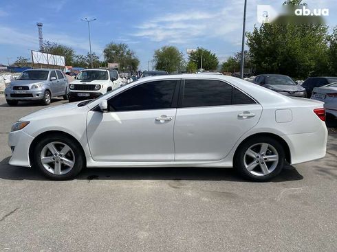 Toyota Camry 2014 - фото 10