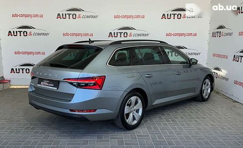 Skoda Superb 2020 - фото 3