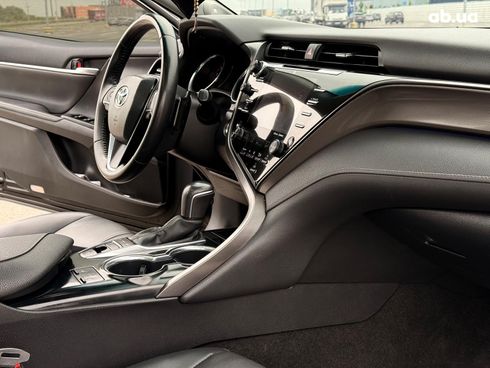 Toyota Camry 2020 черный - фото 39