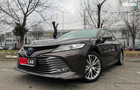 Toyota Camry 2019 - фото 15