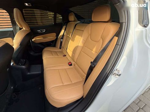 Volvo S60 2020 - фото 22