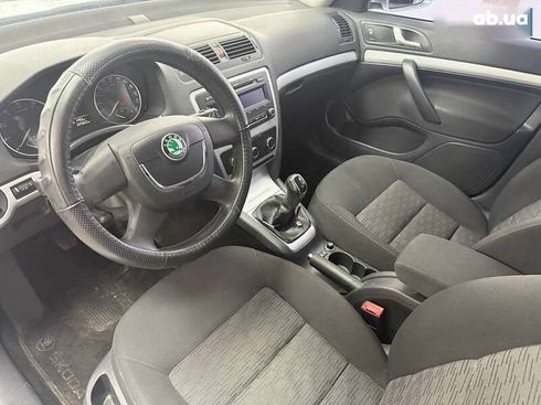 Skoda Octavia 2011 - фото 18