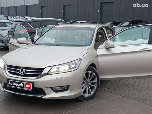 Honda Accord 2013 бежевый - фото 15