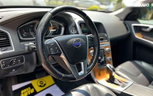 Volvo XC60 2017 - фото 20