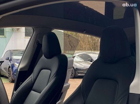 Tesla Model Y 2023 - фото 14