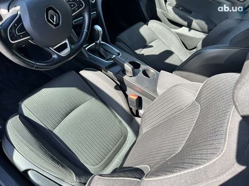 Renault Megane 2017 - фото 28
