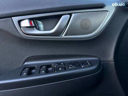 Hyundai Kona Electric 2021 - фото 10