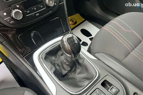 Opel Insignia 2012 - фото 14