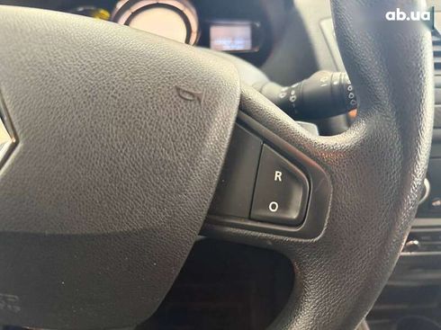 Renault Megane 2012 - фото 23