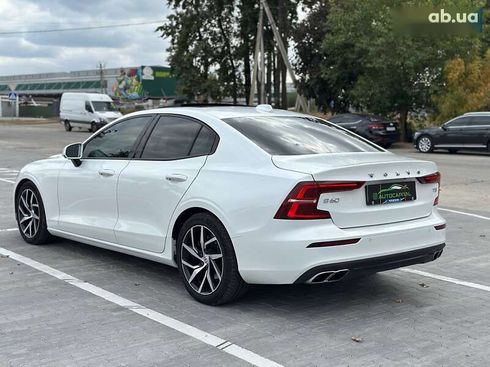 Volvo S60 2019 - фото 16