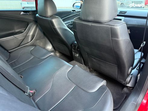 Volkswagen passat b6 2007 красный - фото 12