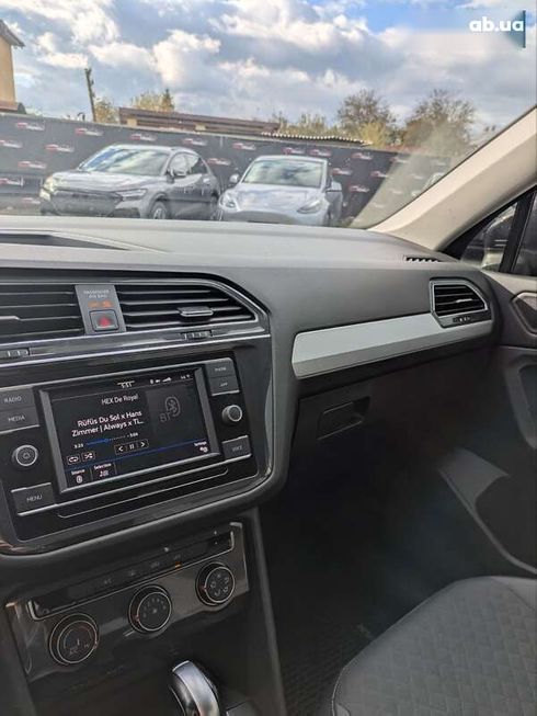 Volkswagen Tiguan 2020 - фото 14