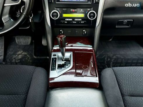 Toyota Camry 2012 - фото 24