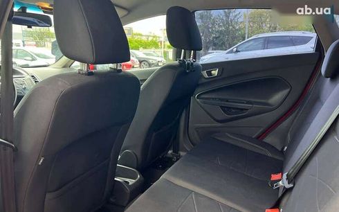 Ford Fiesta 2016 - фото 27