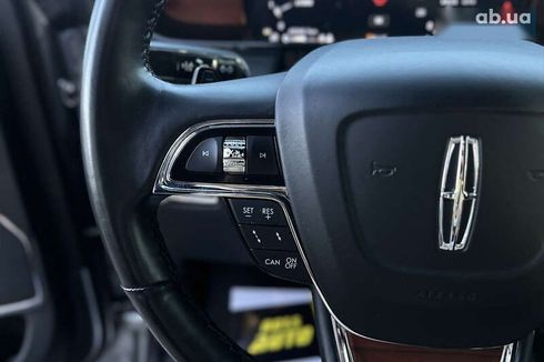 Lincoln Navigator 2020 - фото 27