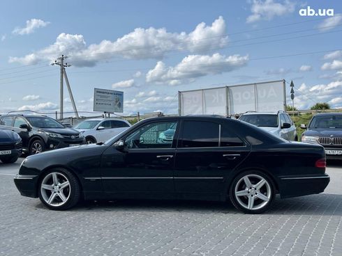 Mercedes-Benz E-Класс 2001 черный - фото 6
