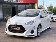 Купити хетчбек Toyota Aqua бу Вінниця - купити на Автобазарі