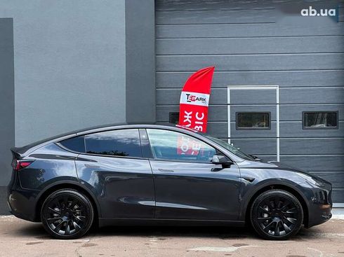 Tesla Model Y 2024 - фото 11