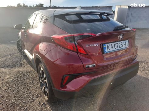 Toyota C-HR 2018 красный - фото 12