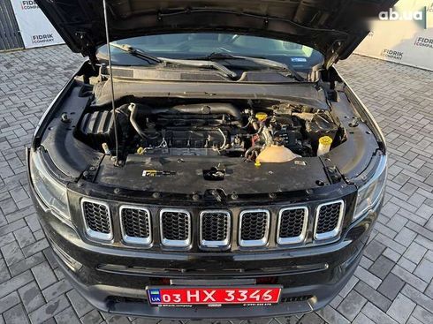 Jeep Compass 2018 - фото 18