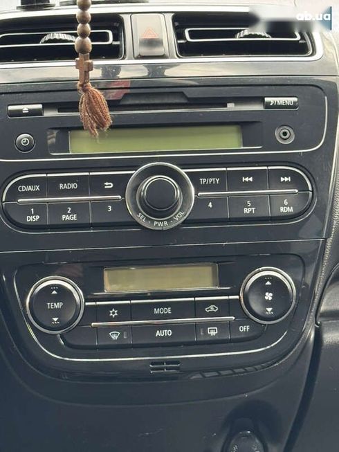Mitsubishi Space Star 2014 - фото 19