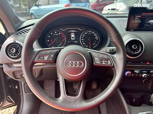 Audi A3 2020 - фото 16