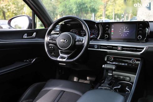 Kia K5 2021 - фото 12