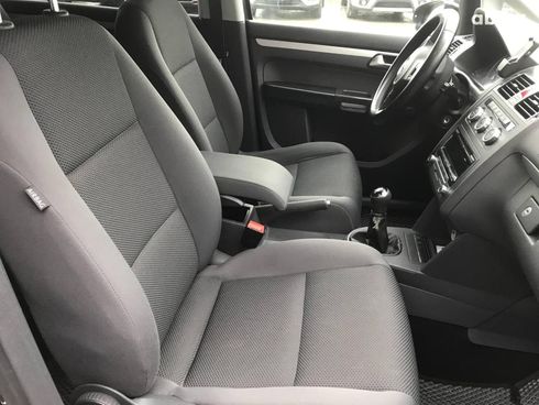 Volkswagen Touran 2013 черный - фото 14