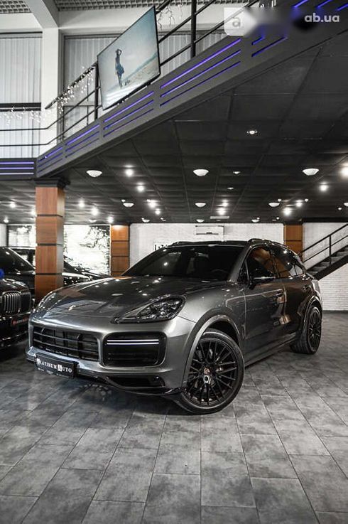 Porsche Cayenne 2019 - фото 2