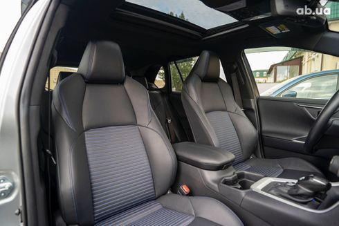 Toyota RAV4 Hybrid 2021 - фото 5