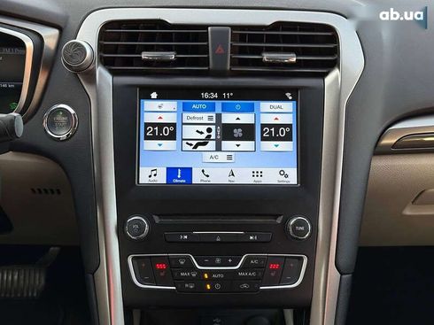Ford Fusion 2016 - фото 28
