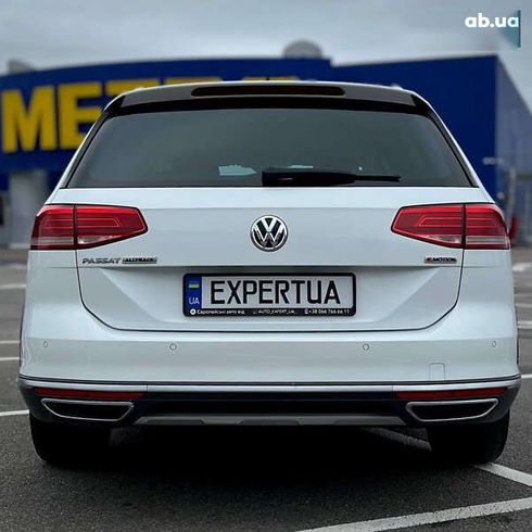 Volkswagen passat alltrack 2017 - фото 4