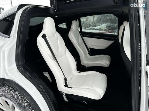 Tesla Model X 2018 - фото 19