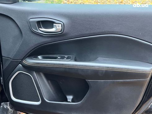 Jeep Compass 2017 черный - фото 45