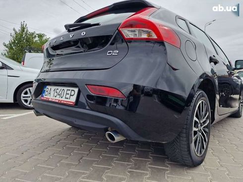 Volvo V40 2018 - фото 10